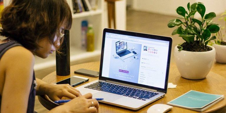 Vpliv socialnih omrežij na poslovanje podjetij