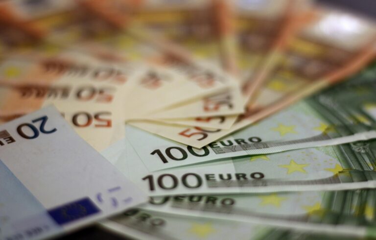 Javni razpis za spodbujanje partnerstev za nastop na tujih trgih