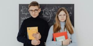 Poziv osnovnim in srednjim šolam za spodbude za aktivnosti ustvarjalnosti, podjetnosti in inovativnosti